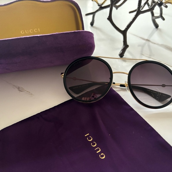SALE IS ONLY TODAY
AUTHENTIC GUCCI Sunglasses,GG0061S Worn handful of times. EUC - Picture 1 of 9